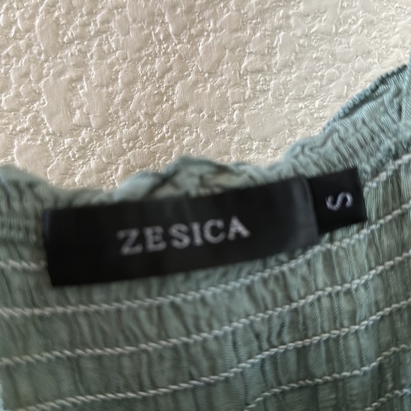 Sundress - Picture 3 of 9